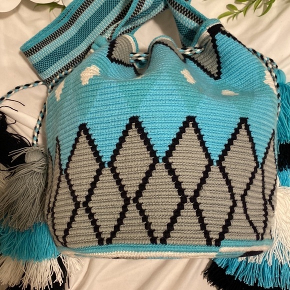 Blue & Grey Tribal Pattern Deluxe Wayuu Double Drawstring Crossbody Mochila Bag - Picture 3 of 11